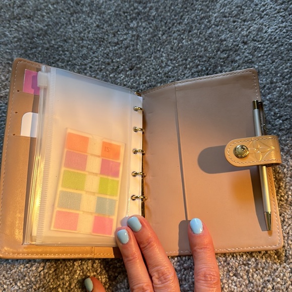 Louis Vuitton PM agenda - Picture 5 of 5